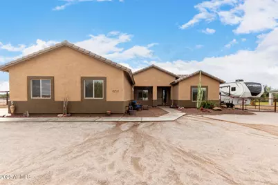 20413 W Carla Vista Drive, Buckeye, AZ 85326 - Photo 1