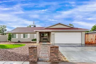 8542 N 42nd Dr, Phoenix, AZ 85051 - Photo 1