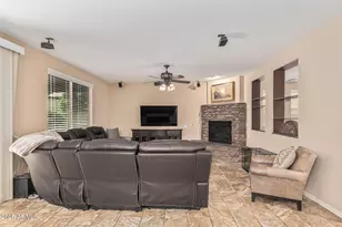 3615 E Salter Dr, Phoenix, AZ 85050 - Photo 8