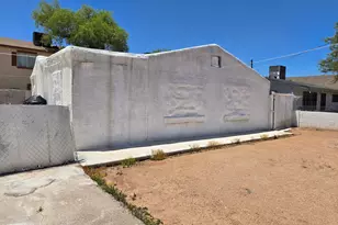 2202 N 26th Pl, Phoenix, AZ 85008 - Photo 1