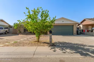 1124 N 59th Dr, Phoenix, AZ 85043 - Photo 1