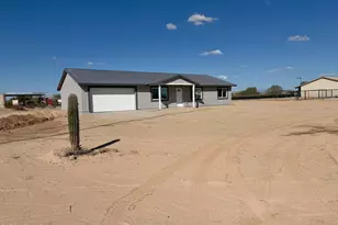 20594 E Leavitt Ln, Florence, AZ 85132 - Photo 1