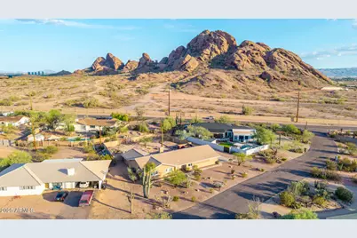 2319 N 58th Street, Scottsdale, AZ 85257 - Photo 1