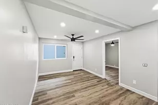 513 E Hatcher Rd, Phoenix, AZ 85020 - Photo 1