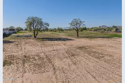 51259 W Julie Lane #203, Maricopa, AZ 85139 - Photo 1