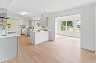 10417 W Prairie Hills Cir, Sun City, AZ 85351 - Photo 1