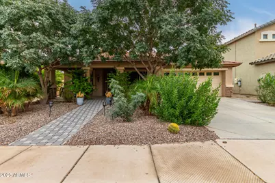 837 E Dry Creek Road, San Tan Valley, AZ 85143 - Photo 1