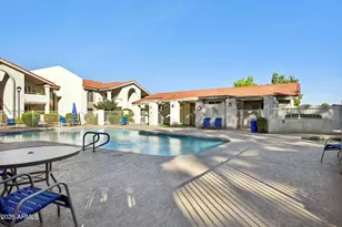 10610 S 48th St, Phoenix, AZ 85044 - Photo 1