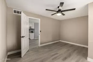 3619 W Griswold Rd, Phoenix, AZ 85051 - Photo 36
