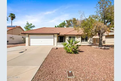 10516 W Griswold Road, Peoria, AZ 85345 - Photo 1