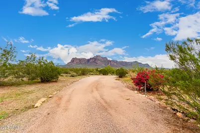 1126 N Goldfield Road, Apache Junction, AZ 85119 - Photo 1