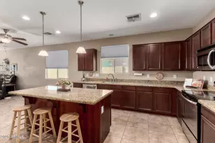 16093 W Almeria Rd, Goodyear, AZ 85395 - Photo 12
