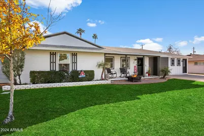 4015 E Catalina Drive, Phoenix, AZ 85018 - Photo 1