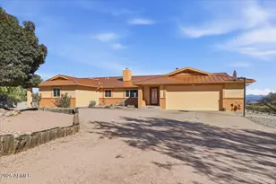 902 Roberts Rd, Clarkdale, AZ 86324 - Photo 1