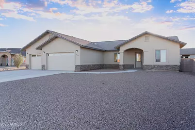 4224 S Crape Myrtle Court, Sierra Vista, AZ 85650 - Photo 1