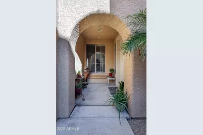 10655 N 9th Street #135, Phoenix, AZ 85020 - Photo 1