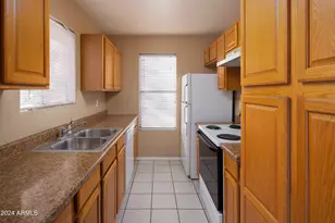 653 W Guadalupe Rd, Mesa, AZ 85210 - Photo 1
