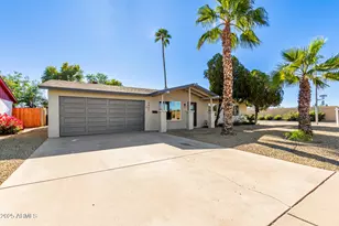 3401 E Shaw Butte Dr, Phoenix, AZ 85028 - Photo 1