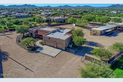 1053 E Maddock Road, Phoenix, AZ 85086 - Photo 1