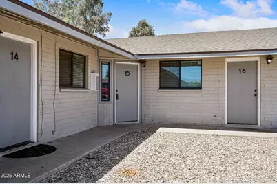 1744 W Glendale Avenue #15, Phoenix, AZ 85021 - Photo 1