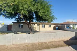 3852 W Earll Dr, Phoenix, AZ 85019 - Photo 1
