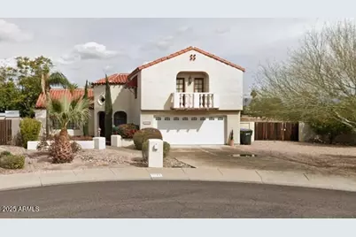 2734 E Purdue Avenue, Phoenix, AZ 85028 - Photo 1