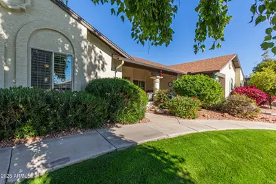 8140 N 107th Avenue #151, Peoria, AZ 85345 - Photo 1
