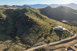 2524 S El Paradiso Ln, Laveen, AZ 85339 - Photo 1