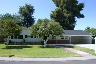 3901 E Highland Ave, Phoenix, AZ 85018 - Photo 1