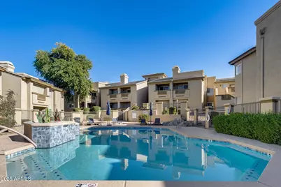1880 E Morten Avenue #121, Phoenix, AZ 85020 - Photo 1