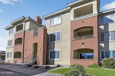 5401 E Van Buren Street #Unit 2022, Phoenix, AZ 85008 - Photo 1