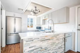 2020 W Union Hills Dr, Phoenix, AZ 85027 - Photo 1