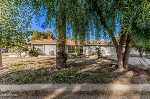 1418 W Keim Dr, Phoenix, AZ 85013 - Photo 1