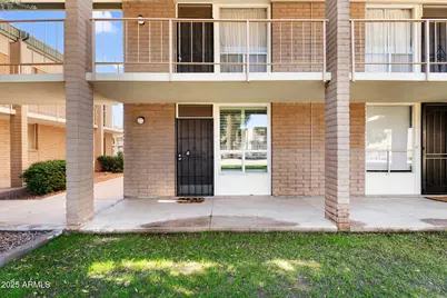 3737 E Turney Avenue #120, Phoenix, AZ 85018 - Photo 1
