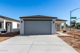 10611 N 81st Ave, Peoria, AZ 85345 - Photo 1
