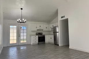 13221 North 21st Pl, Phoenix, AZ 85022 - Photo 1