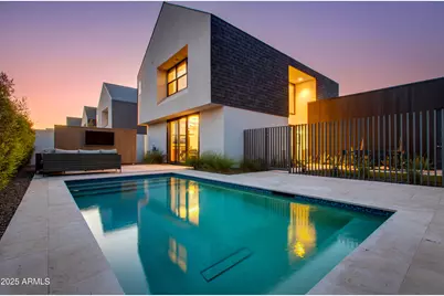 1333 E Pomelo Grove Lane, Phoenix, AZ 85014 - Photo 1