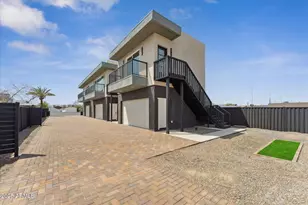 1721 W Sherman St, Phoenix, AZ 85007 - Photo 1