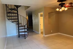 1425 E Desert Cove Ave E, Phoenix, AZ 85020 - Photo 1