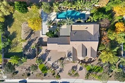 2218 E Brooks Farm Road, Gilbert, AZ 85298 - Photo 1