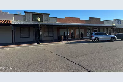 147 N Frontier Street, Wickenburg, AZ 85390 - Photo 1