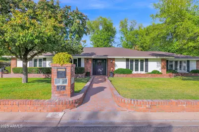 104 E Myrtle Avenue, Phoenix, AZ 85020 - Photo 1