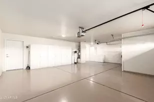 10843 E Kilarea Ave, Mesa, AZ 85209 - Photo 32