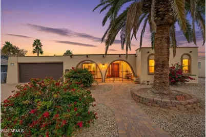11022 W Crestbrook Drive, Sun City, AZ 85351 - Photo 1
