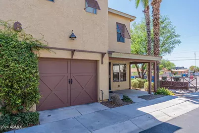 2929 N 37th Street #14, Phoenix, AZ 85018 - Photo 1