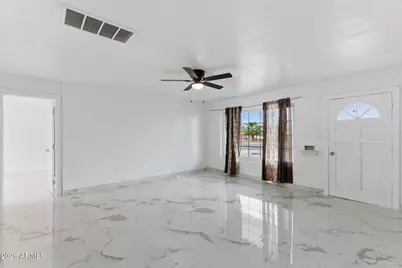 4251 W Rose Lane, Phoenix, AZ 85019 - Photo 2