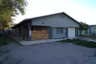 1709 S Lawson Dr, Apache Junction, AZ 85120 - Photo 1