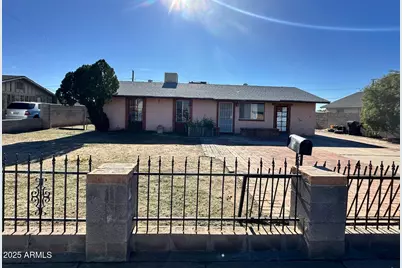 1527 W Grovers Avenue, Phoenix, AZ 85023 - Photo 1