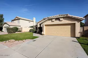 18615 N 30th Pl, Phoenix, AZ 85050 - Photo 1