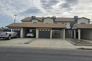 605 N 4th St, Avondale, AZ 85323 - Photo 1